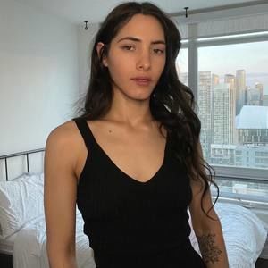 Meet your Posher, Vivien